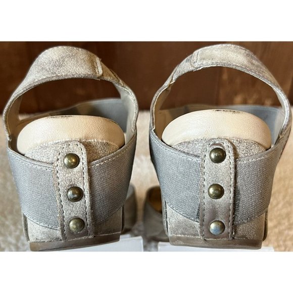 Madeline Stuart Faux Suede Beige Tan Wedge Shoes Women US Size 8 Wide - Picture 4 of 6